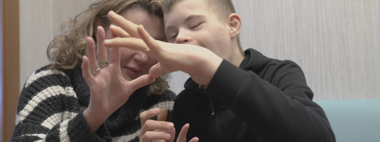 Як БФ "Самостійність. Альтернатива. Майбутнє" підтримує батьків та їх дітей з інвалідністю, які вертаються у свої домівки Як БФ "Самостійність. Альтернатива. Майбутнє" підтримує батьків та їх дітей з інвалідністю, які вертаються у свої домівки